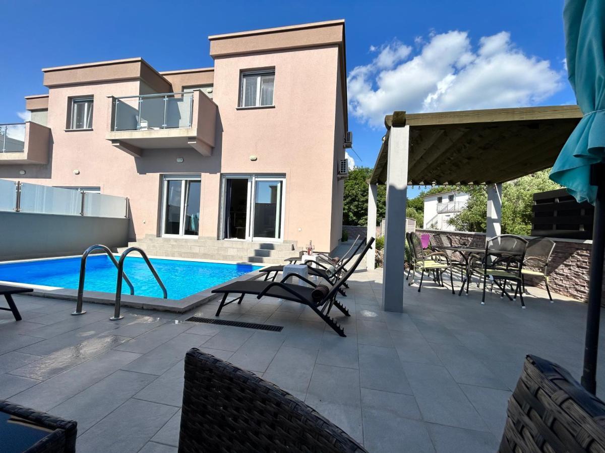 Holiday House "Sabine Green" Skrbčići Exterior foto